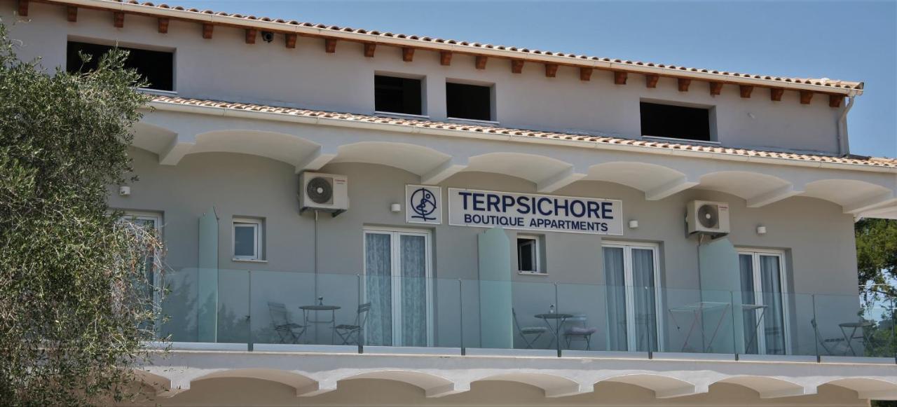 דאסיה Terpsichore Boutique Appartments מראה חיצוני תמונה